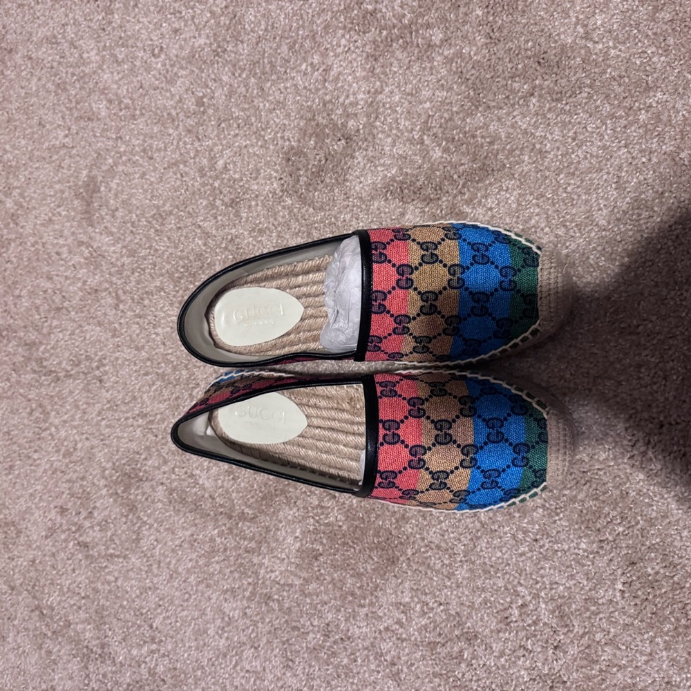 Gucci Flats Vibrant Slip-On Loafers